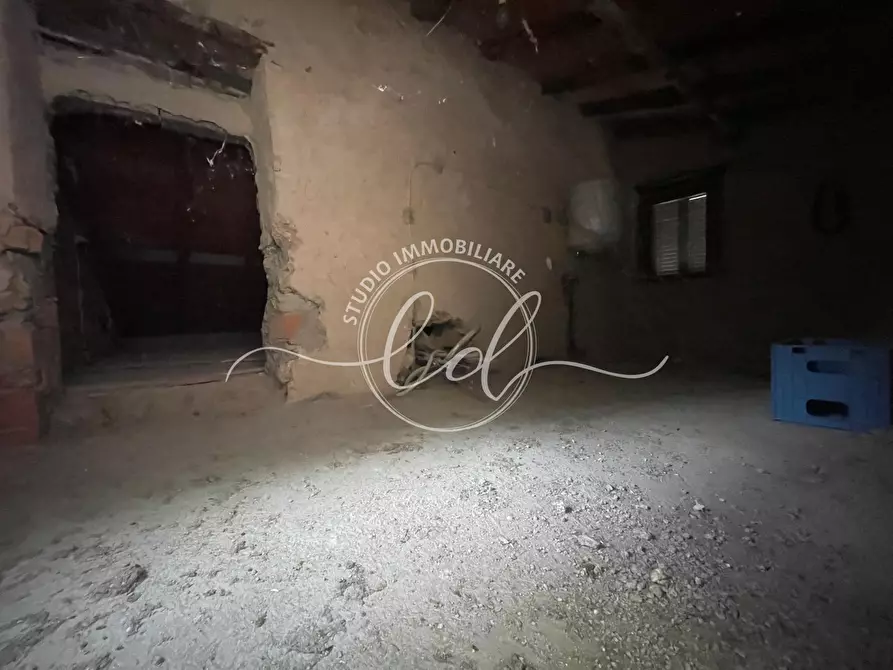 Immagine 19 di Porzione di casa in vendita  a Camaiore