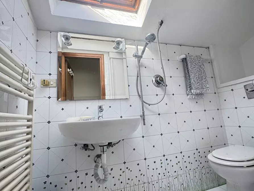 Immagine 38 di Porzione di casa in affitto  a Forte Dei Marmi