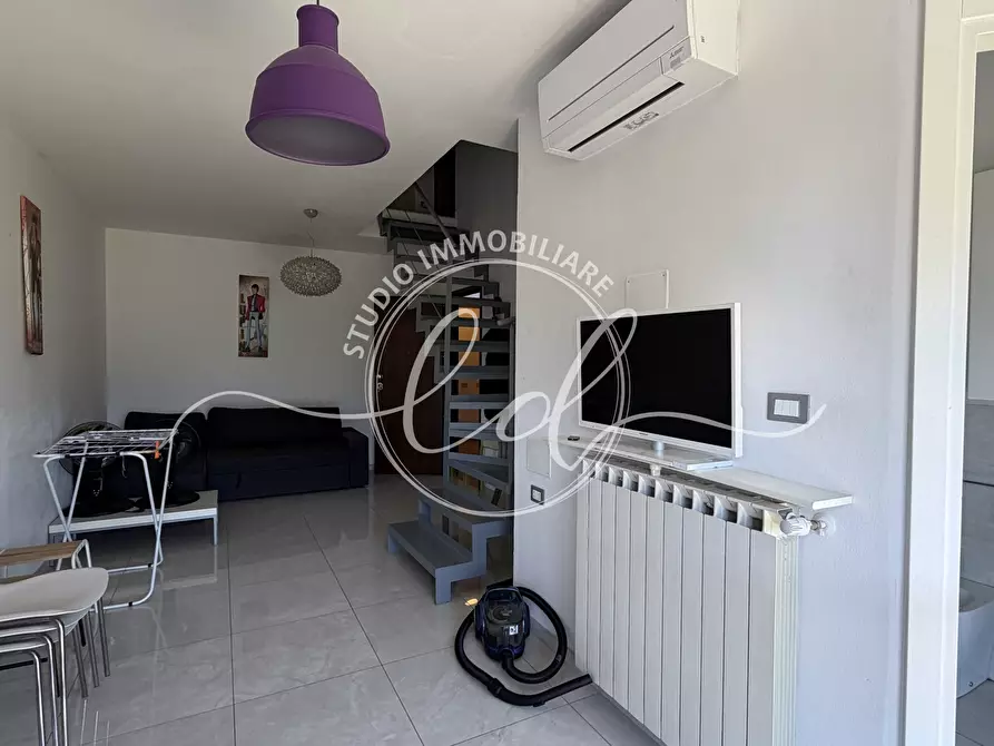 Immagine 8 di Quadrilocale in affitto  a Massa