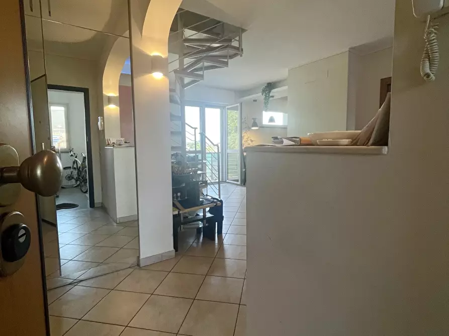 Immagine 2 di Quadrilocale in vendita  a Viareggio