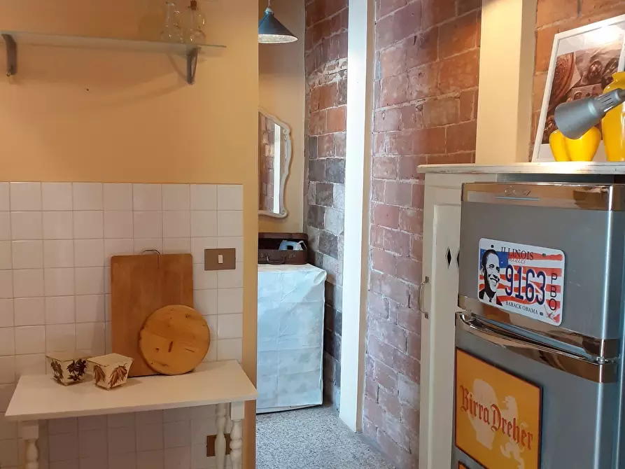 Immagine 7 di Trilocale in vendita  a Pietrasanta