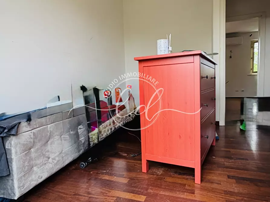 Immagine 48 di Villetta a schiera in vendita  a Pietrasanta