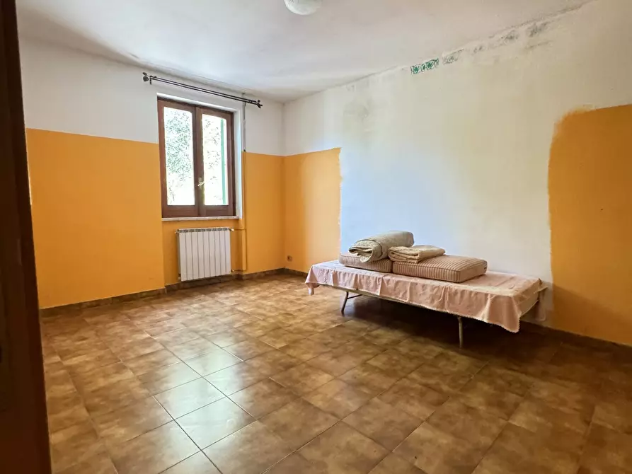 Immagine 33 di Porzione di casa in vendita  a Pietrasanta
