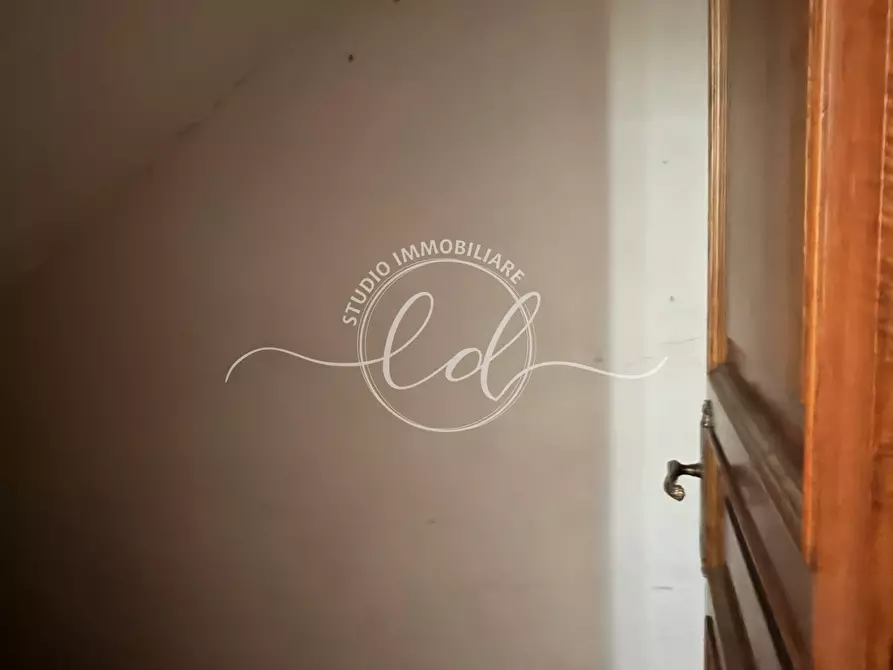 Immagine 26 di Porzione di casa in vendita  a Seravezza