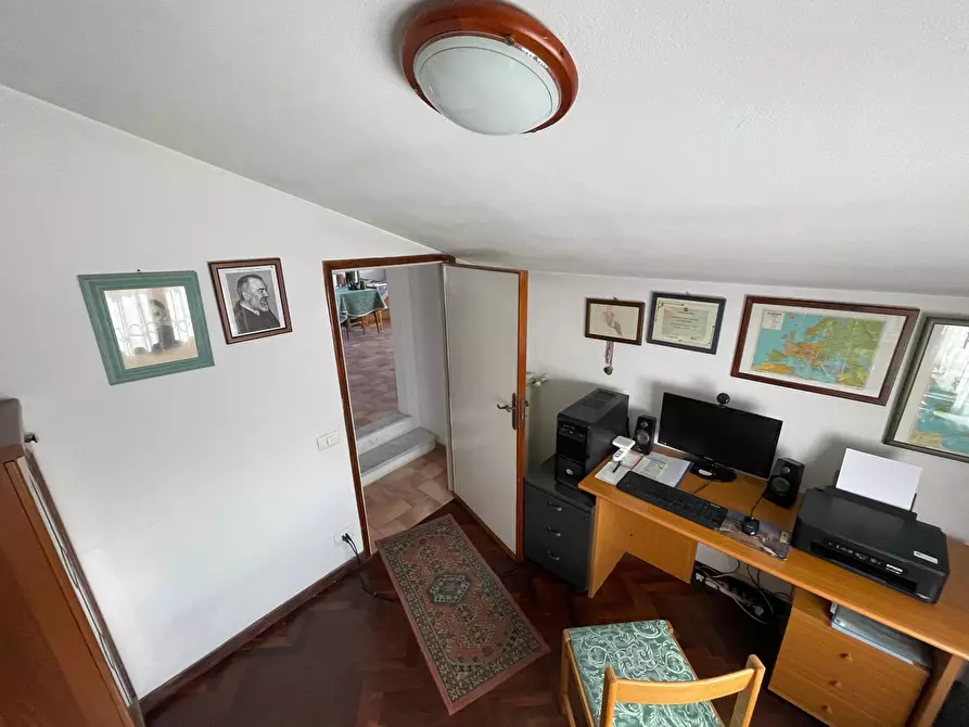 Immagine 52 di Casa indipendente in vendita  a Pietrasanta