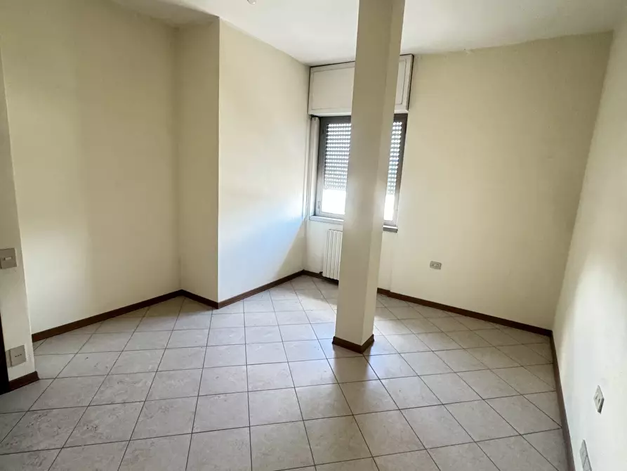 Immagine 52 di Porzione di casa in vendita  a Pietrasanta