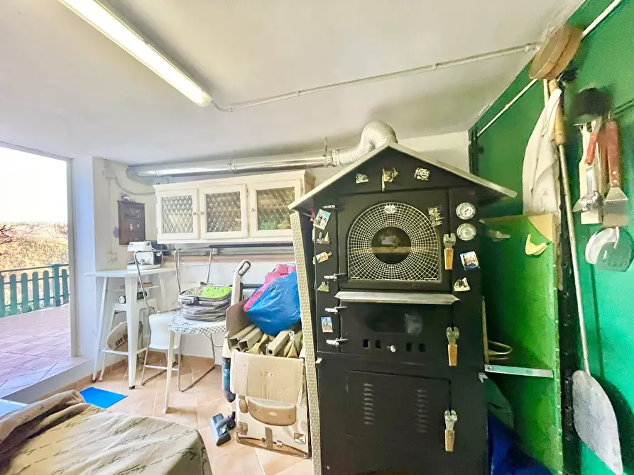 Immagine 78 di Porzione di casa in vendita  a Massarosa