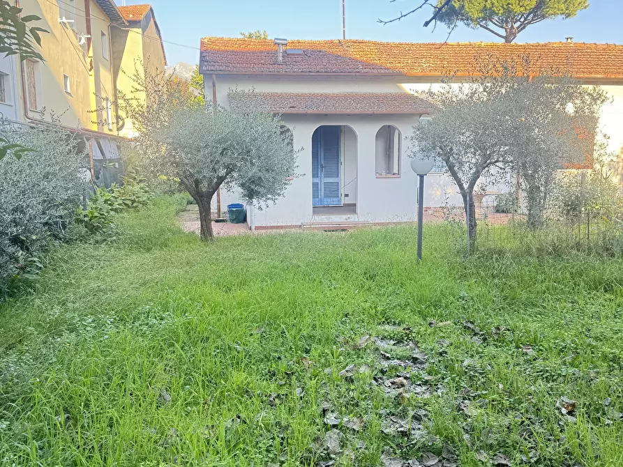 casa indipendente in vendita a Forte dei Marmi
