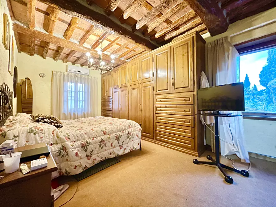 Immagine 63 di Porzione di casa in vendita  a Pietrasanta