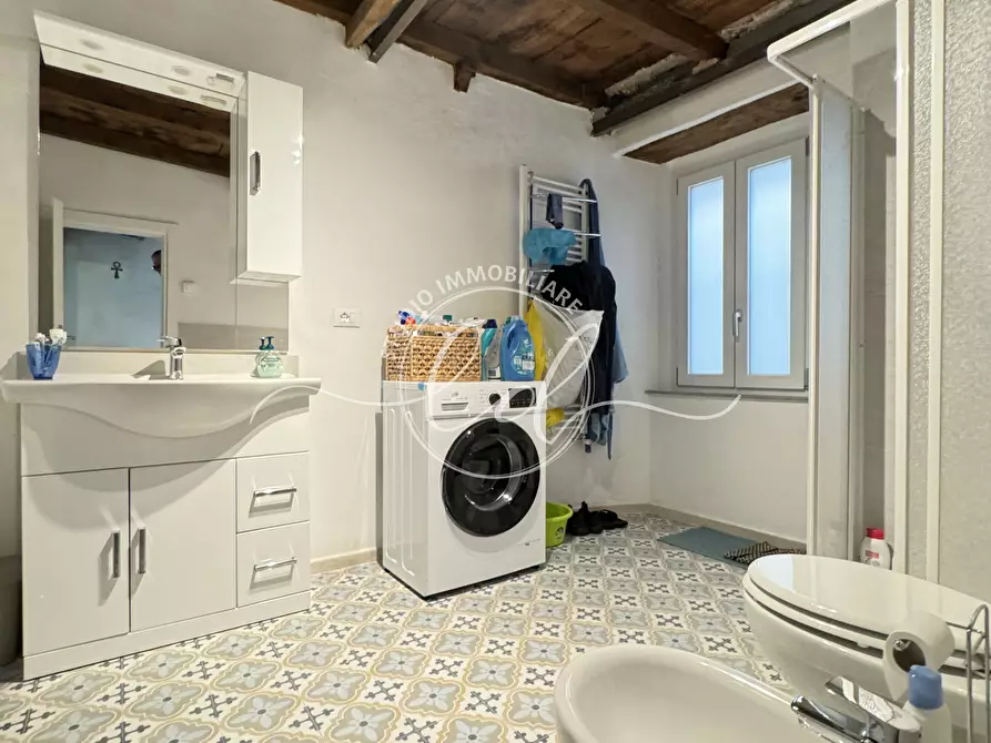 Immagine 20 di Porzione di casa in vendita  a Pietrasanta