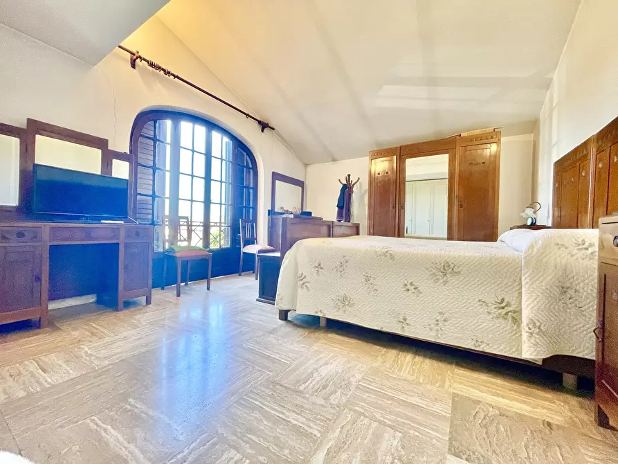 Immagine 69 di Villa in vendita  a Pietrasanta