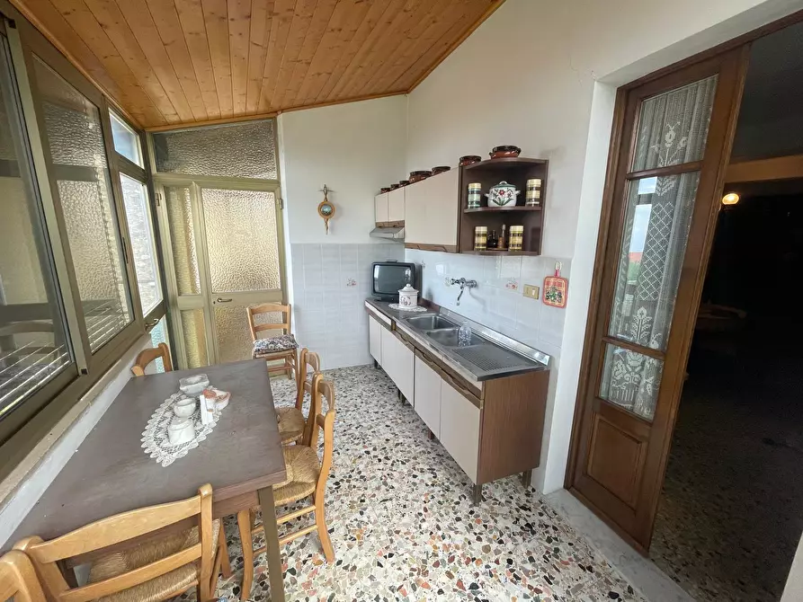 Immagine 34 di Porzione di casa in vendita  a Pietrasanta