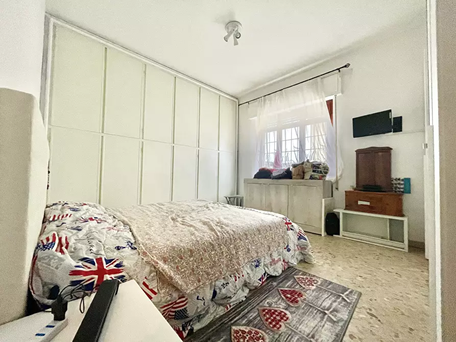 Immagine 21 di Casa indipendente in vendita  a Camaiore