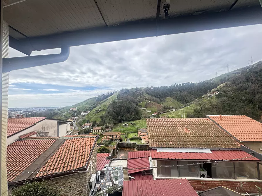 Immagine 13 di Quadrilocale in vendita  a Massa