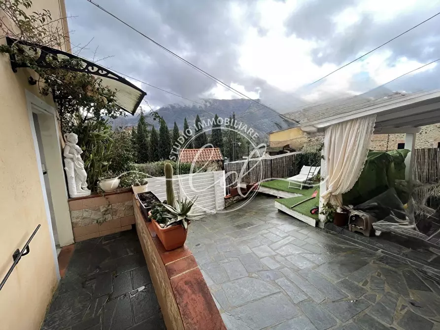 Immagine 50 di Terratetto in vendita  a Camaiore