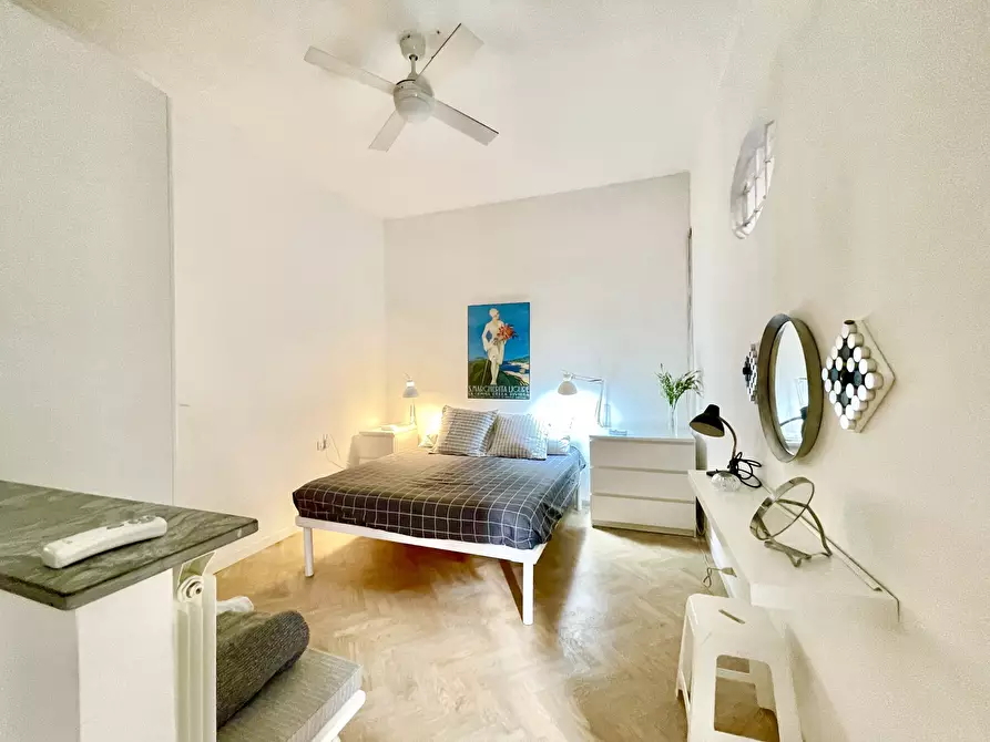 Immagine 26 di Trilocale in affitto  a Pietrasanta