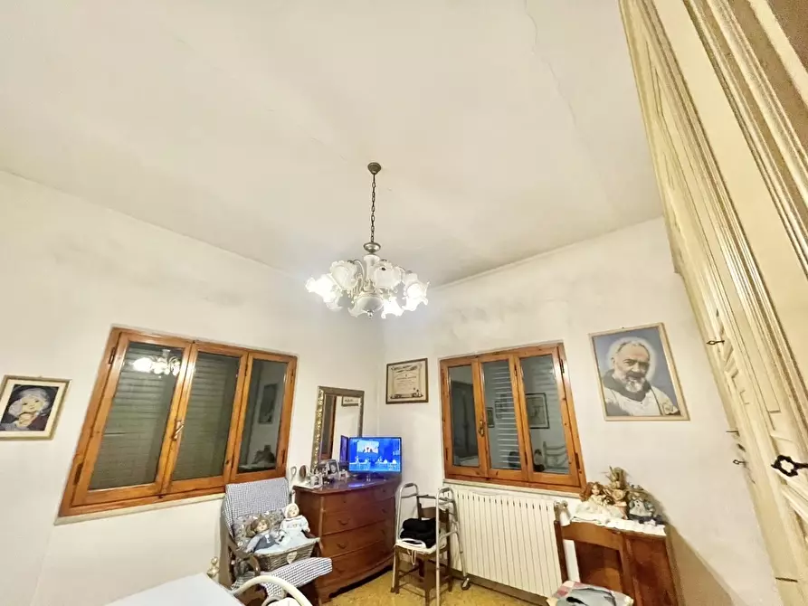 Immagine 11 di Quadrilocale in vendita  a Pietrasanta