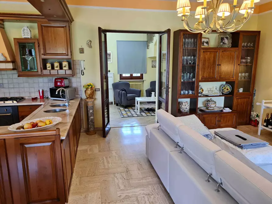 Immagine 5 di Villa in vendita  a Pietrasanta