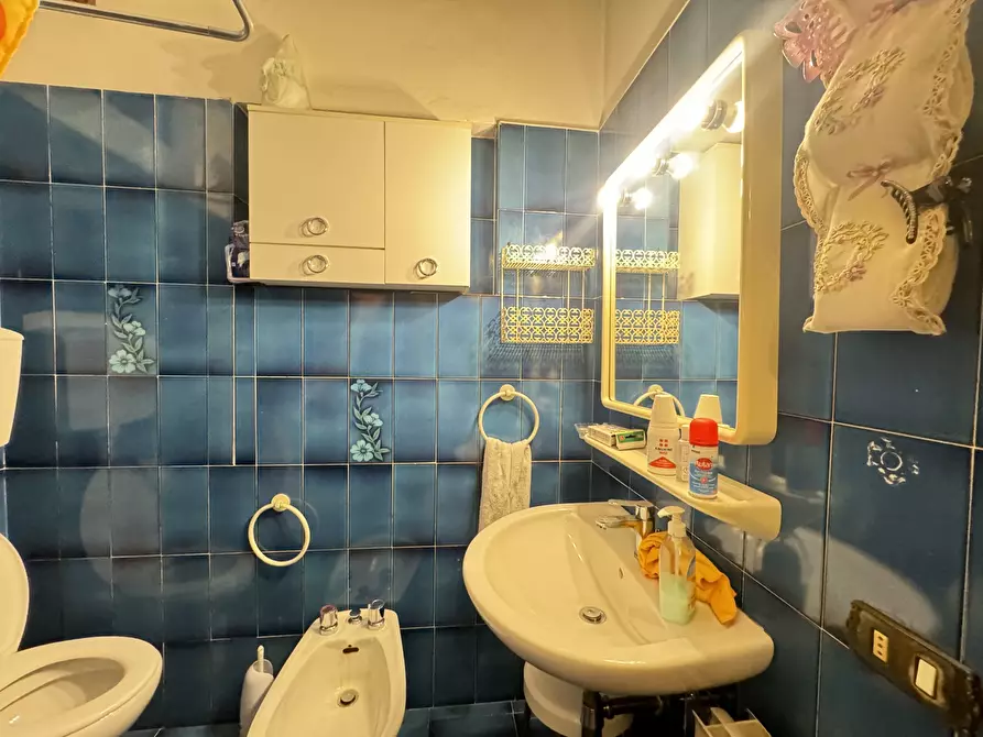 Immagine 10 di Casa indipendente in vendita  a Viareggio