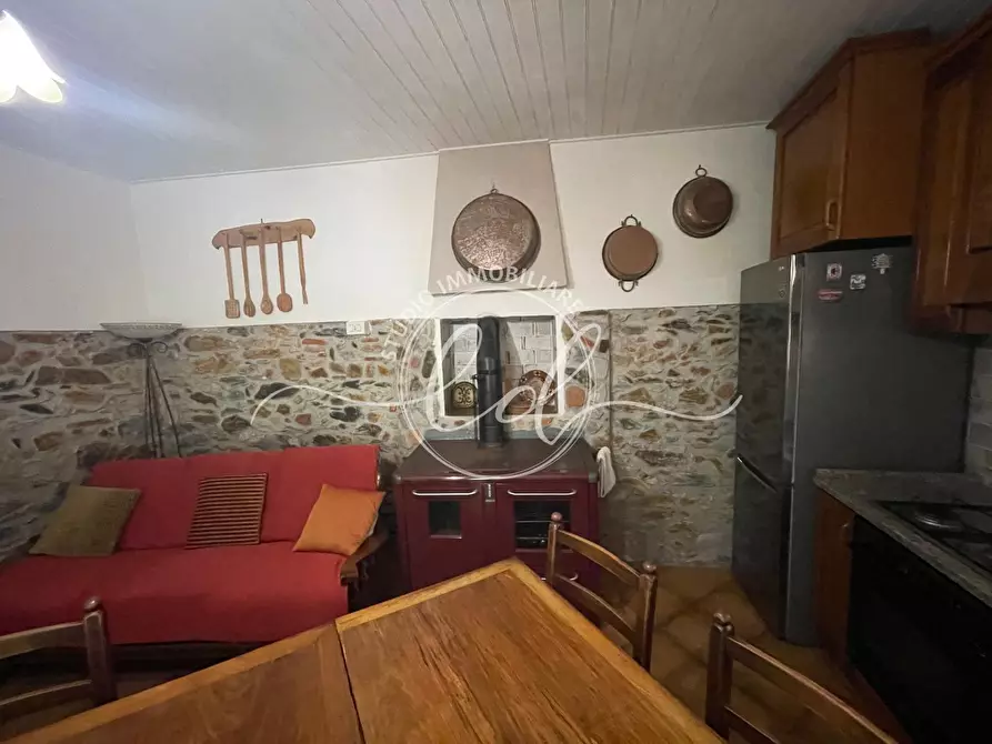 Immagine 10 di Porzione di casa in vendita  a Massarosa