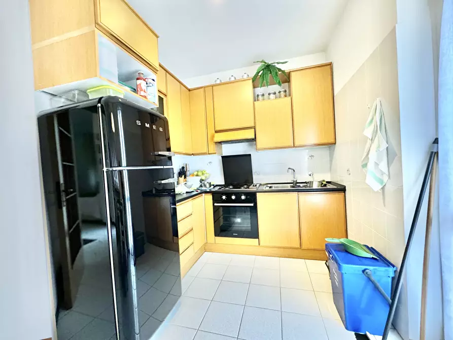 Immagine 11 di Porzione di casa in vendita  a Massa