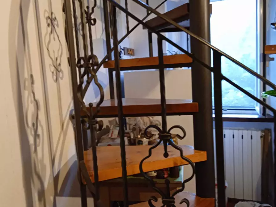 Immagine 57 di Porzione di casa in vendita  a Seravezza