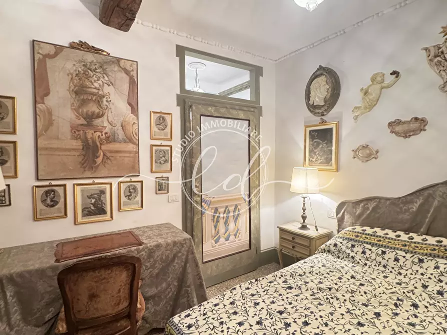 Immagine 31 di Trilocale in affitto  a Pietrasanta