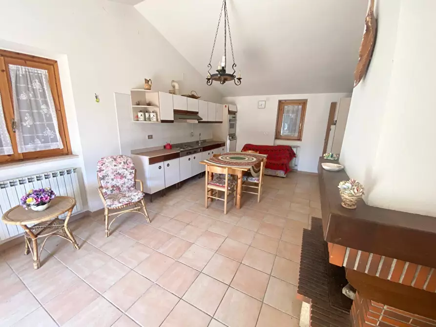 Immagine 3 di Porzione di casa in vendita  in Contrada Stagliano a Silvi