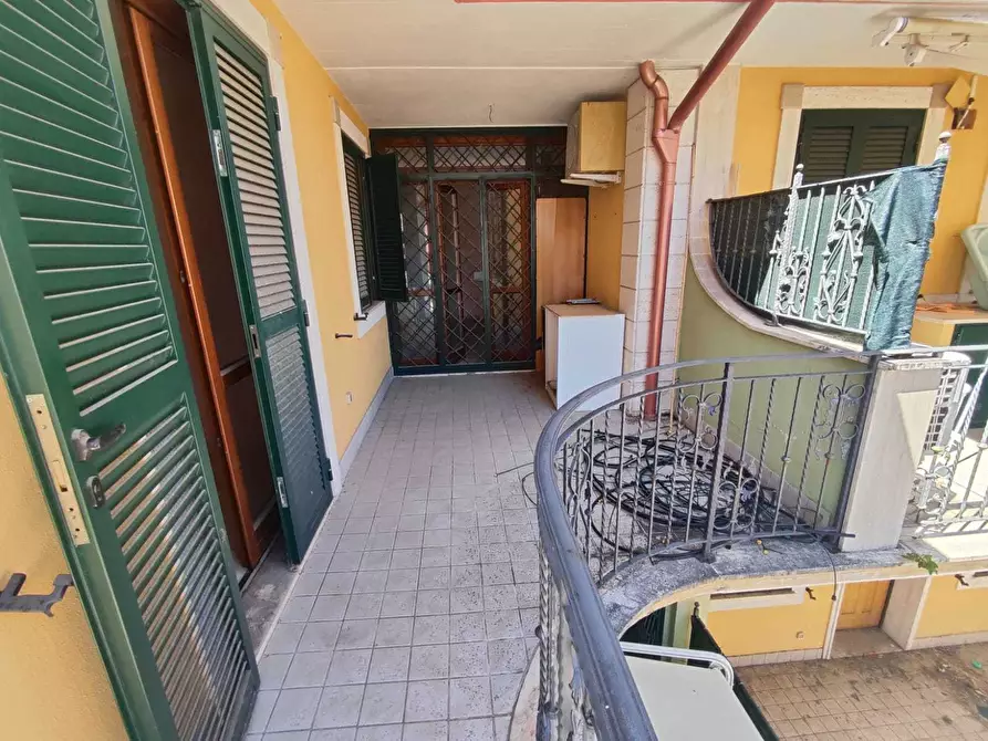 Immagine 4 di Trilocale in vendita  in via nicolo paganini a Guidonia Montecelio