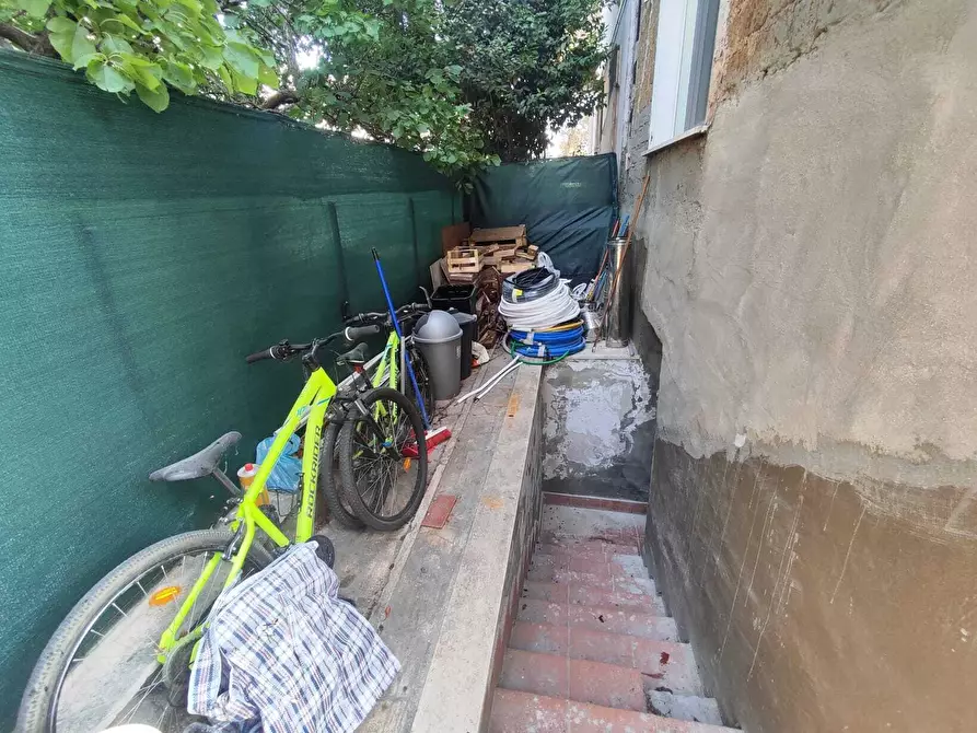 Immagine 40 di Quadrilocale in vendita  in Via Guglielmo Oberdan 35 a Guidonia Montecelio