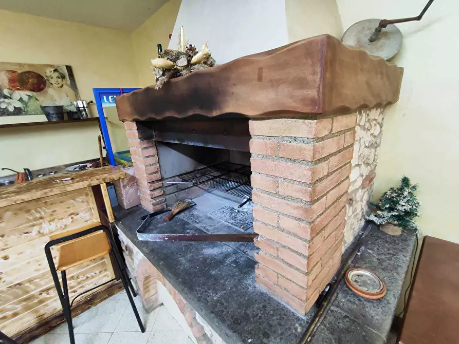 Immagine 47 di Villa in vendita  in VIA GIOTTO 2 a Guidonia Montecelio