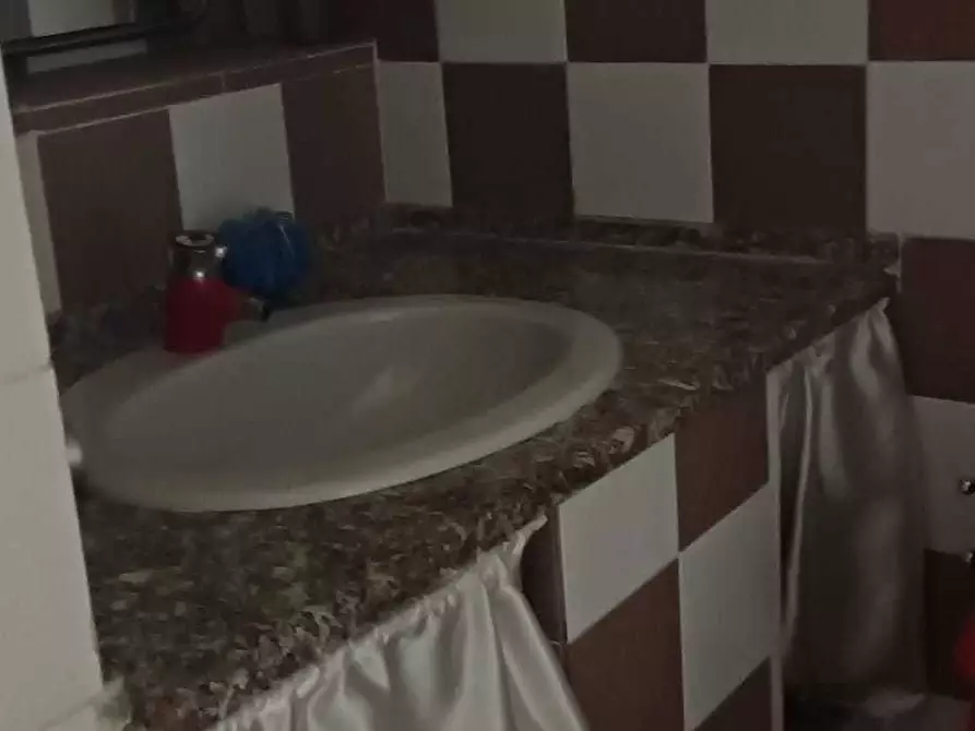 Immagine 10 di Quadrilocale in vendita  in VIA FRIGAGLIA 18 a Sassari