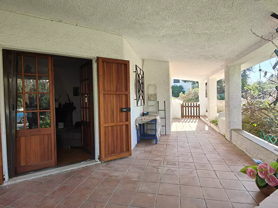 Immagine 1 di Casa trifamiliare in vendita  in Località Porchile a Sorso