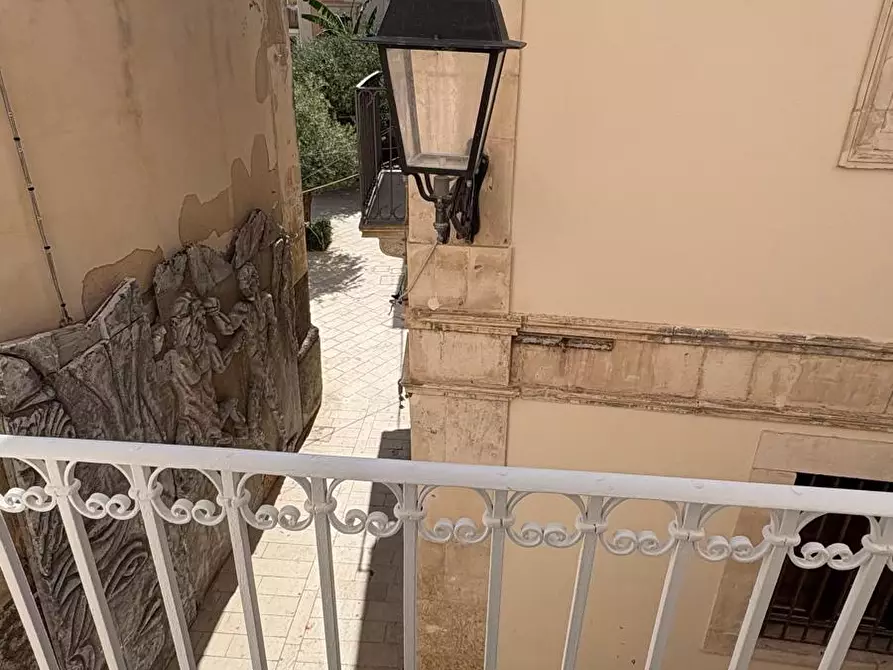 Immagine 12 di Quadrilocale in vendita  in Via delle Grazie a Siracusa