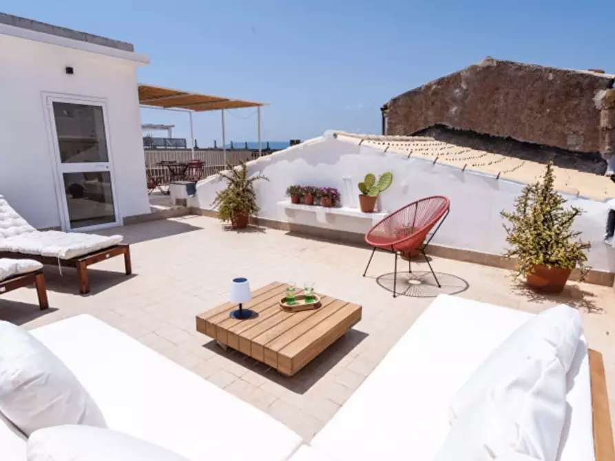 Immagine 2 di Appartamento in vendita  in VIA GEMMELLARO 23 a Siracusa