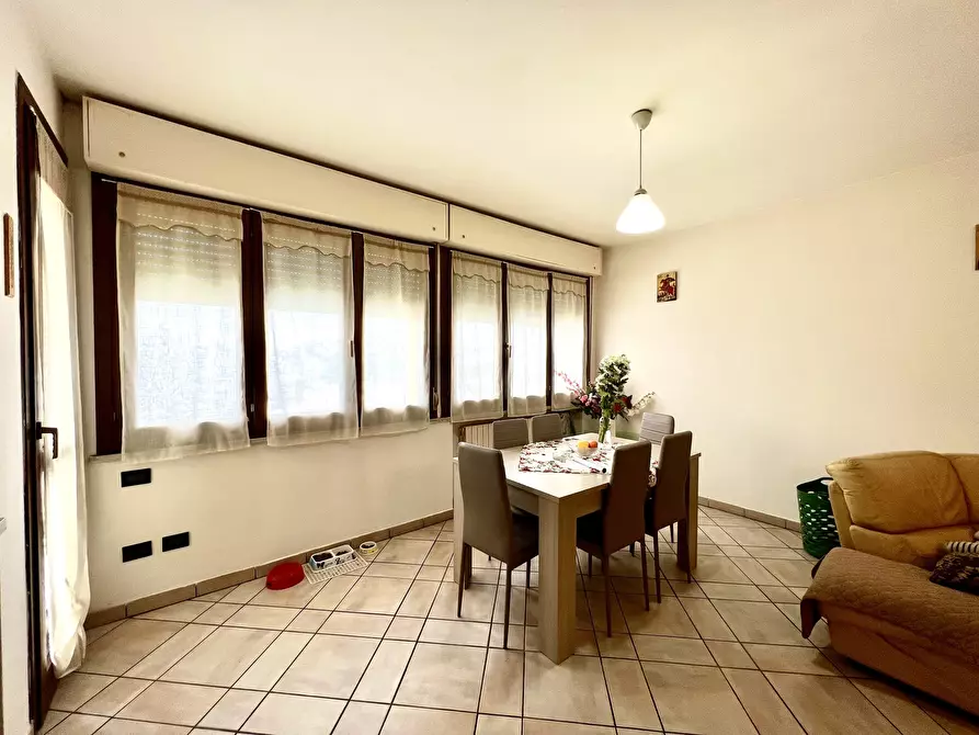 Immagine 4 di Trilocale in vendita  in Viale Guglielmo Marconi 163 a Roncofreddo