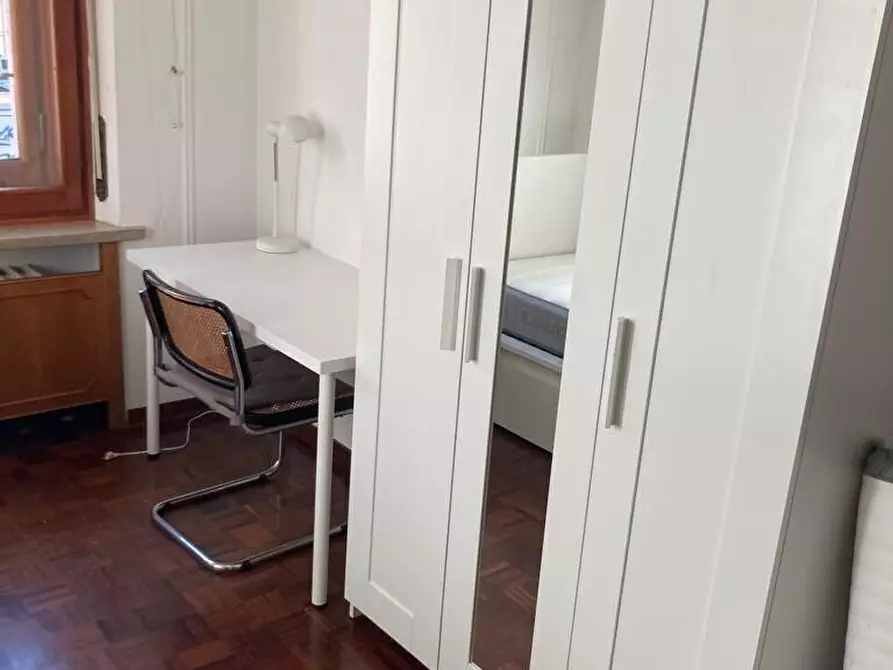 Immagine 12 di Stanza singola in affitto  in Viale Antonio Gramsci 5 a Parma