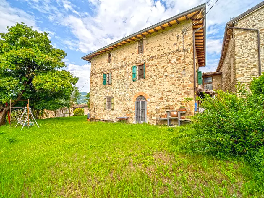 Immagine 4 di Rustico / casale in vendita  in Località Romazza a Neviano Degli Arduini