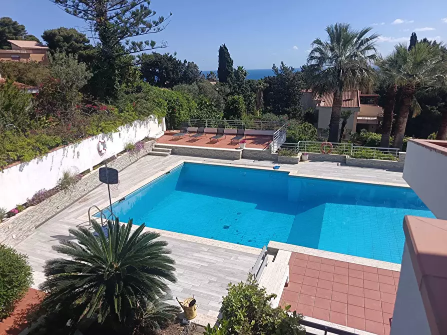 Immagine 79 di Villa in vendita  a Altavilla Milicia