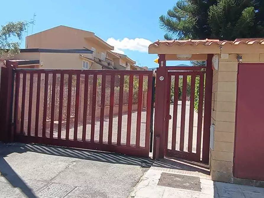 Immagine 17 di Villetta a schiera in vendita  in VIA ADONE 9 a Palermo