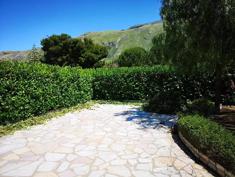 Immagine 4 di Villetta a schiera in vendita  a Castellammare Del Golfo