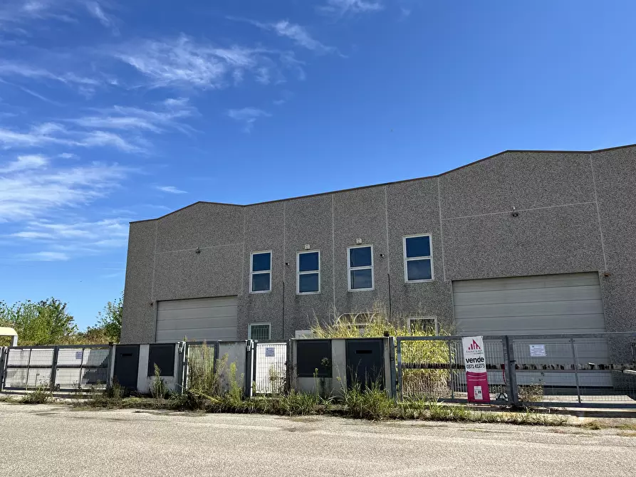 Immagine 8 di Capannone industriale in vendita  in Dossino 31 a Cura Carpignano