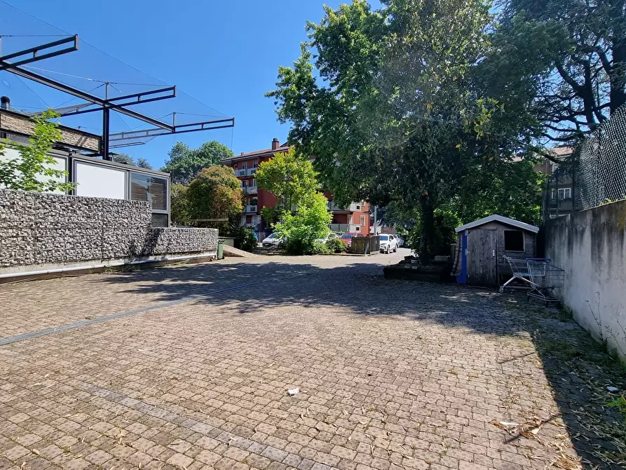 Immagine 11 di Attività commerciale in vendita  in Via Carlo Oreglio 7 a Melzo