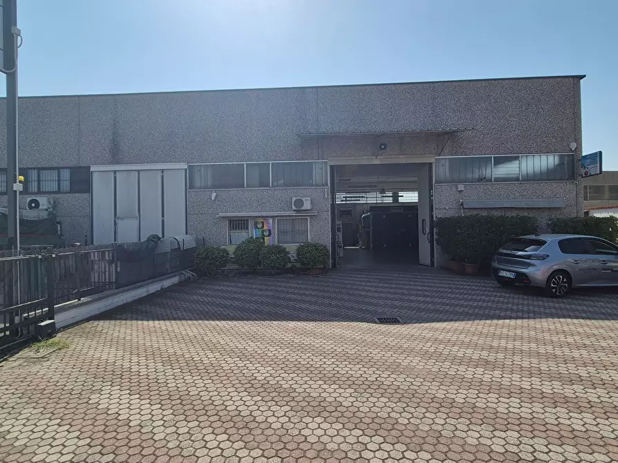 Immagine 1 di Capannone industriale in vendita  in Viale Toscana a Lodi Vecchio