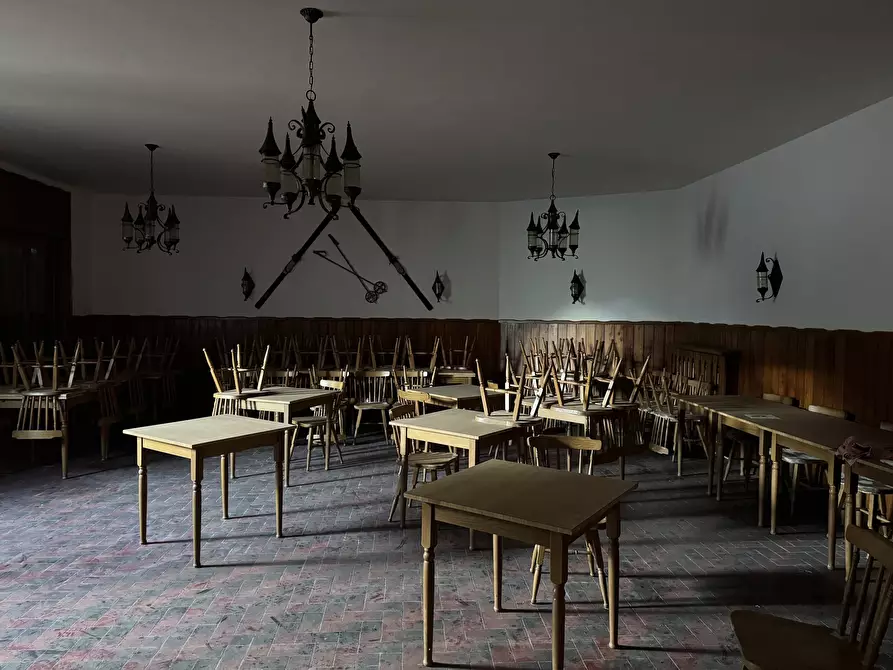 Immagine 7 di Locale commerciale in vendita  in Località Castello 4 a Mezzoldo