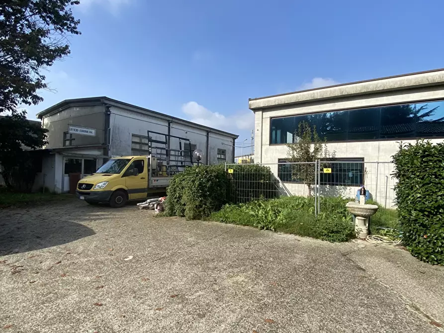 Immagine 2 di Capannone industriale in vendita  in VIA EINAUDI 2 a Codogno