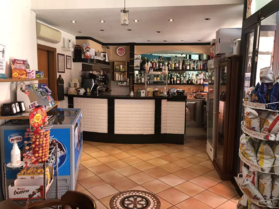 Immagine 1 di Bar / Ristorante in vendita  in Via San Giovanni Bosco 24 a Tavazzano Con Villavesco