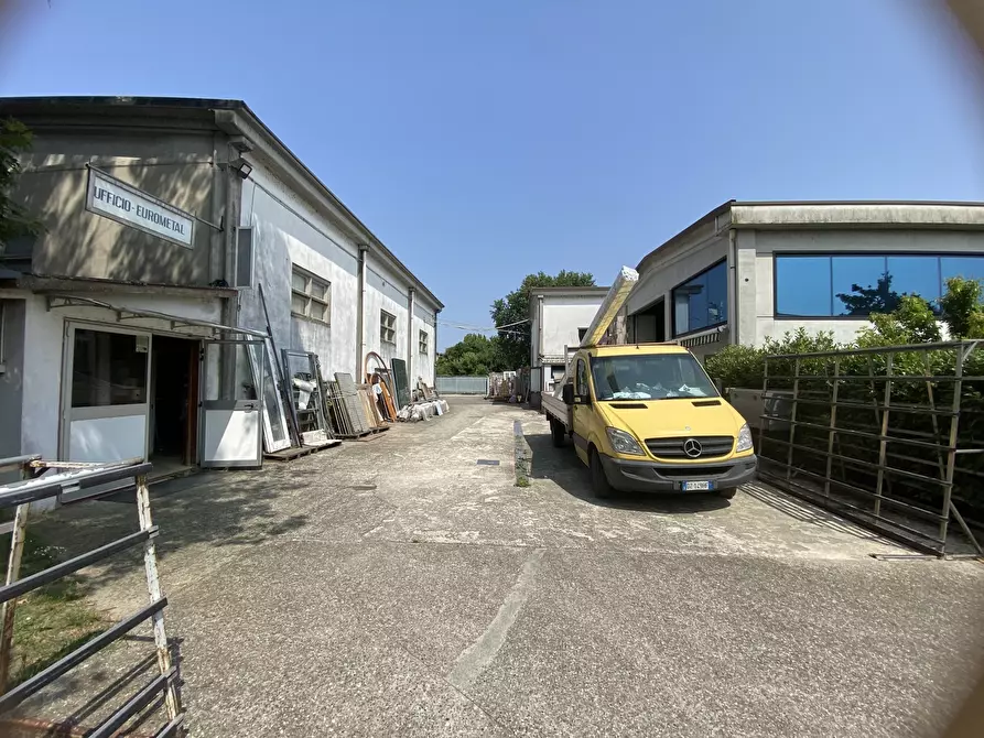 Immagine 60 di Capannone industriale in vendita  in VIA EINAUDI 2 a Codogno