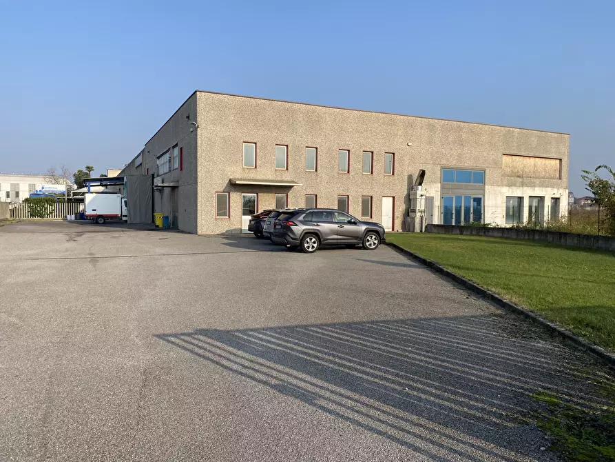 Immagine 11 di Capannone industriale in vendita  in S.s. 415 Paullese 415 a Pandino