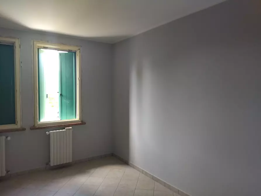 Immagine 5 di Villa in vendita  in Via Dossi 40 a Sabbioneta